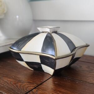 New! Beautifully unique Black & White Checked trinket dish with cover!